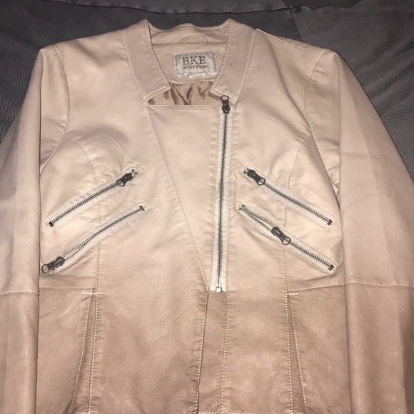 Leather jacket - Picture 2 of 3